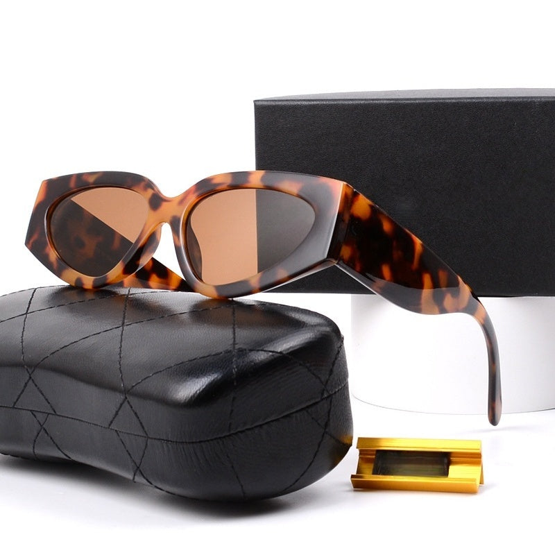 T588-1007 Cat eye sunglasses with personalized UV protection