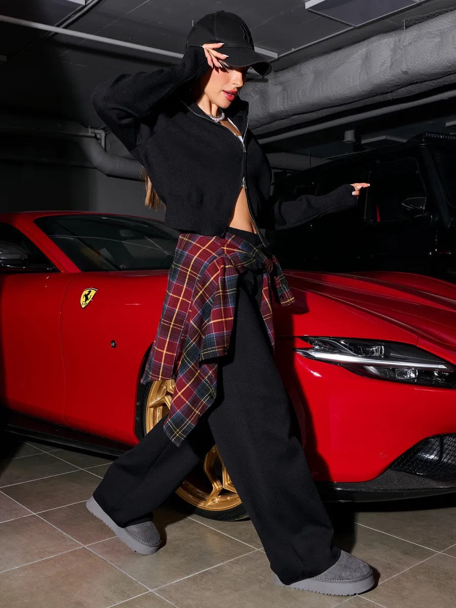 Women's sports suit in color